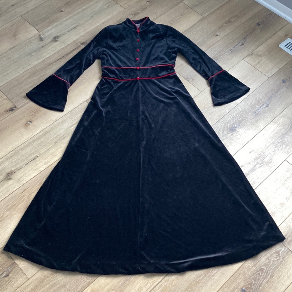 Vtg Raza New York Black Velour Red Trim Zip Front Medieval Dress Robe Si…